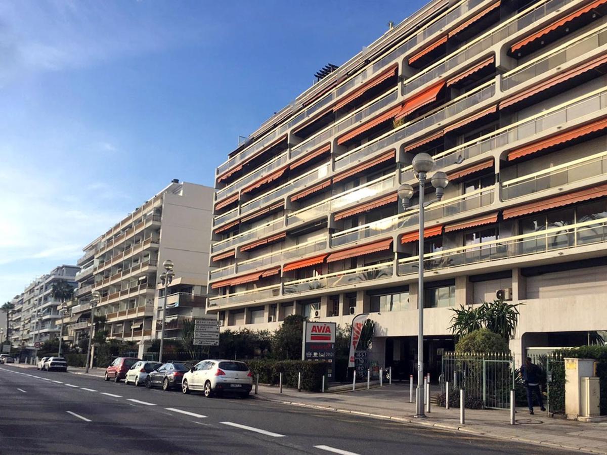 Beachfront On Promenade Des Apartamento *